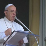 Na Solenidade da Santíssima Trindade, Papa fala de Deus próximo e aberto