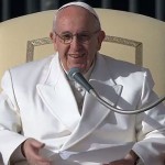 Papa convida fiéis a serem mediadores de misericórdia