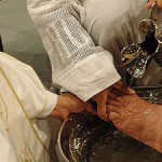 Papa modifica rito do lava-pés: mulheres poderão participar