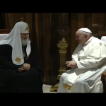Papa encontra líder da Igreja Ortodoxa Russa, Patriarca Kirill