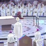 “Na Eucaristia entramos na redenção”, destacou Dom Alberto na Missa