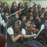 Crianças retratam tradição árabe e palestina através de canções
