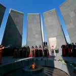 Papa Francisco reza no Memorial das vítimas do genocídio armênio