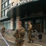 Centro comercial de Bruxelas é isolado após alerta de ataque