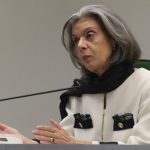 Ministra Carmen Lúcia suspende regras que encarecem planos de saúde