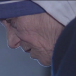 Vaticano canoniza madre Teresa de Calcutá no domingo