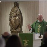 Deus chora diante de calamidades como a guerra, diz Papa