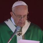 Papa renova orações pelos atingidos por furacão no Haiti