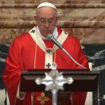 Papa preside Missa em memória aos cardeais e bispos falecidos