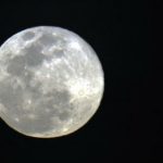 Nasa afirma que Lua está diminuindo e sofrendo terremotos
