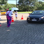 Crianças realizam blitz para conscientizar motoristas no trânsito