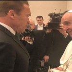 Ator americano participa da catequese com o Papa Francisco