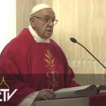 Papa condena escândalo da vida dupla