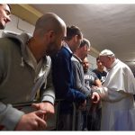 Papa visita presos da penitenciária San Vittore em Milão