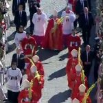 Jesus está presente em todos que sofrem, diz Papa no Domingo de Ramos