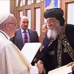 Francisco faz visita de cortesia a Tawadros II, líder da Igreja Copta Ortodoxa