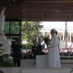 Visita do Papa a Fátima trouxe força à Igreja local, diz bispo português