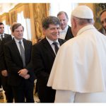 Papa quer mídias do Vaticano mais atentas às situações de pobreza