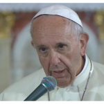 Papa reza por vítimas de calamidades naturais e conflitos