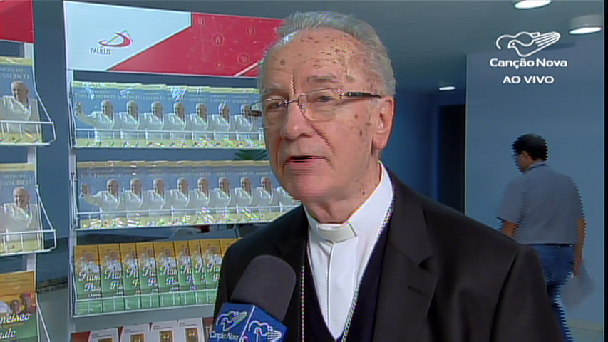 Dom Cláudio Hummes lança livro na sede da Canção Nova