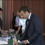 Emanuel Macron mostra força para formar a maioria no parlamento