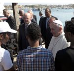 Papa pede atenção a intolerância e xenofobia contra migrantes