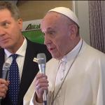 Papa Francisco agradece aos jornalistas por ajuda em viagem à Colômbia