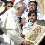 Papa realça período de angústia e incerteza que marca a América Latina