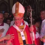 Papa conclui viagem a Mianmar em Missa com os jovens