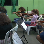 Crianças e adolescentes aprendem música de graça em Campos dos Goytacazes