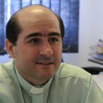 “É surpreendente”, diz padre Joãozinho sobre novo livro do Papa