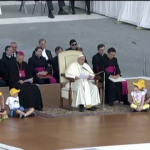 Papa inicia as reflexões sobre os dez mandamentos