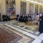 Durante reunião, Papa pede que monjas beneditinas vivam a oração