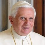 Em entrevista, Bento XVI afirma: “O Papa é um só, Francisco”