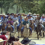 Em Cachoeira Paulista, cavalgada reúne centenas de participantes