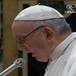 Papa critica casos de abuso contra menores na Igreja