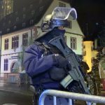 Atirador deixa três mortos e 11 feridos na França