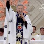 Missa presidida por Padre Marcelo Rossi abre Acampamento Hosana Brasil