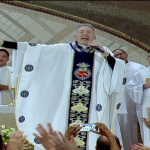 Padre Marcelo Rossi preside Missa de abertura do Hosana Brasil