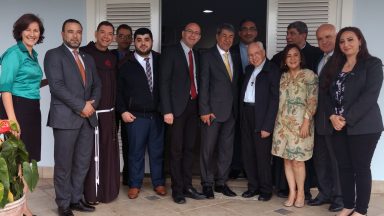 Delegação da Terra Santa visita a sede da Canção Nova