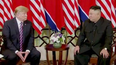 Trump e Kim Jong Un se encontram para cúpula em Hanói