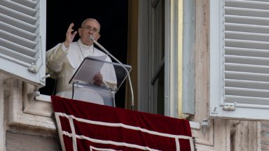 Papa pede gestos de paz para combate do ódio e da violência