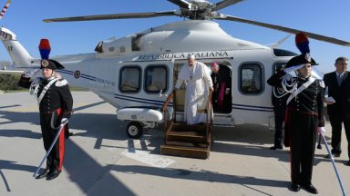Papa Francisco chega a Loreto para visita pastoral