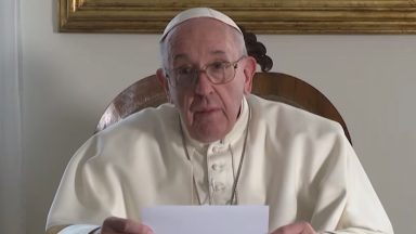Papa aos marroquinos: venho como peregrino de paz e de fraternidade