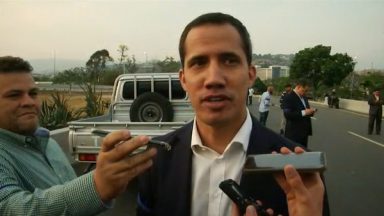 Guaidó anuncia apoio das Forças Armadas para derrubar Maduro