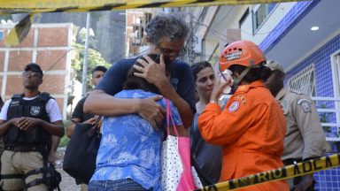 Sobe para onze o número de mortos em desabamento de prédios no RJ
