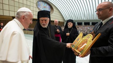 Papa encoraja comunidade de rito grego a viver a fraternidade cristã