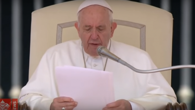 Papa Francisco convoca 