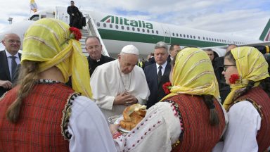 Papa despede-se da Bulgária e chega à Macedônia do Norte