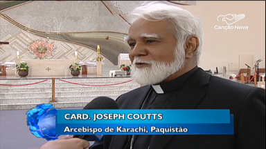 Cardeal do Paquistão se impressiona com devoção ao Pai das Misericórdias